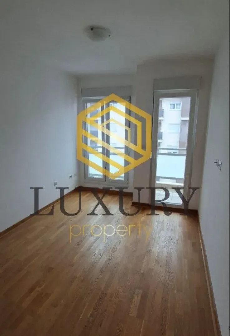 Izdavanje, jednosoban stan, 43m², City Kvart, Podgorica