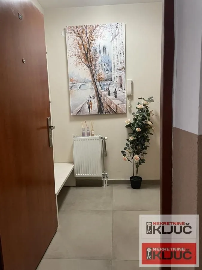 Prodaja, četvorosoban stan, 124m², Grbavica, Novi Sad Sve Podlokacije