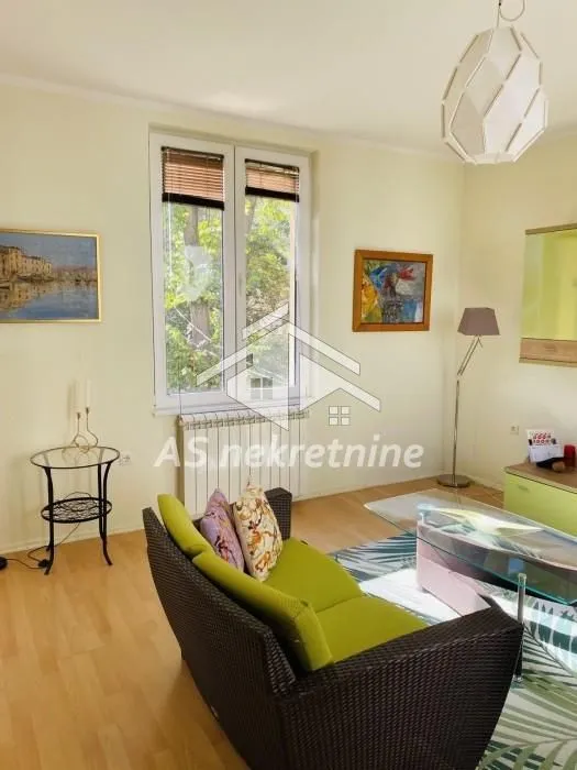 Prodaja, dvosoban stan, 60m², Voždovačka Crkva, Voždovac Sve Podlokacije