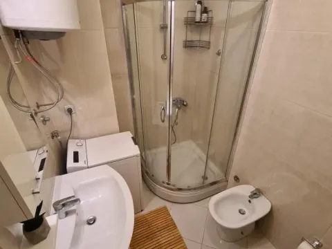 Rent, apartment, 65m², Stara Varoš, Podgorica - image 2