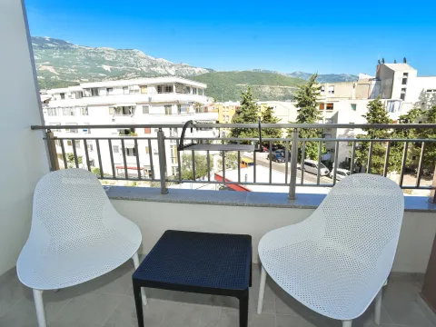Rent, two bedroom apartment, 42m², Golubovina, Budva - image 5