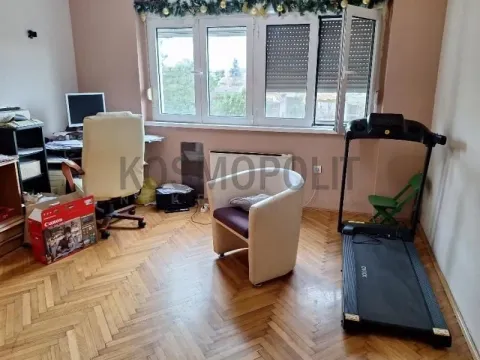 Prodaja, trosoban stan, 83m², Centar, Pančevo - image 7