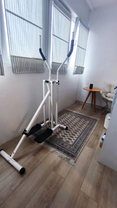 Izdavanje, dvosoban stan, 43m², Banovo Brdo, Beograd