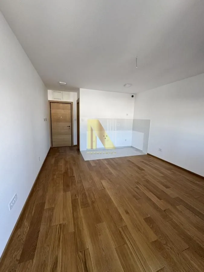 Izdavanje, garsonjera, 33m², Bulevar Oslobodjenja, Novi Sad Sve Podlokacije