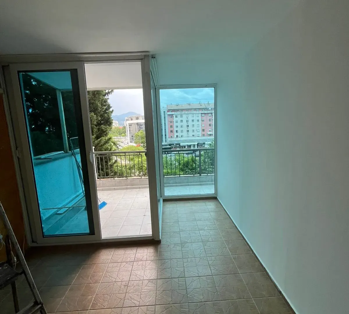 Rent, one bedroom apartment, 47m², Blok 5, Podgorica