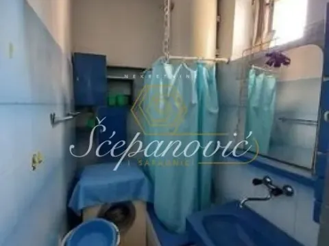 Izdavanje, četvorosoban stan, 52m², Adamovićevo Naselje, Novi Sad Sve Podlokacije - image 8