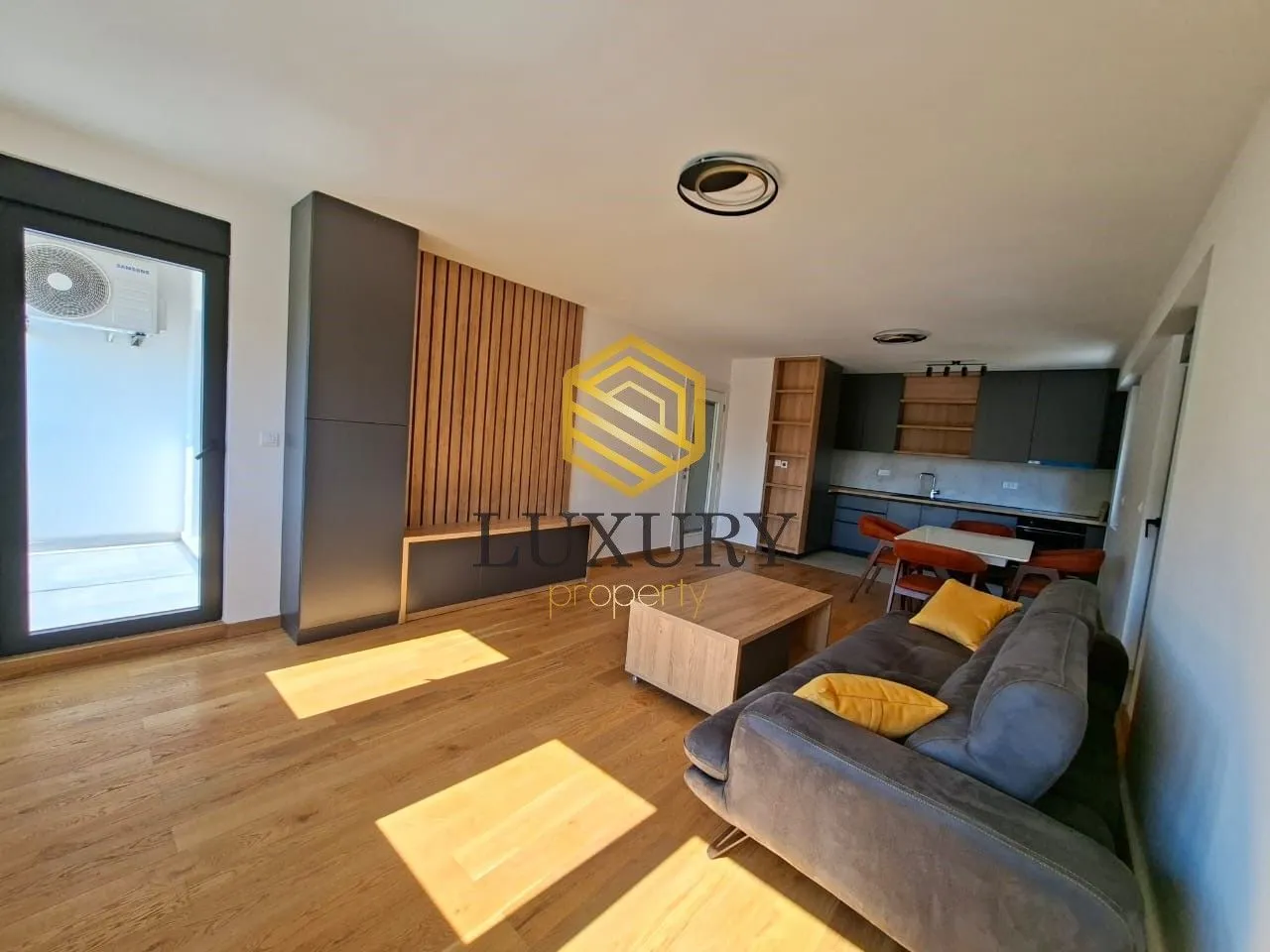Prodaja, jednosoban stan, 57m², Tološka šuma, Podgorica