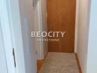 Izdavanje, trosoban stan, 65m², Centar, Novi Sad - image 8