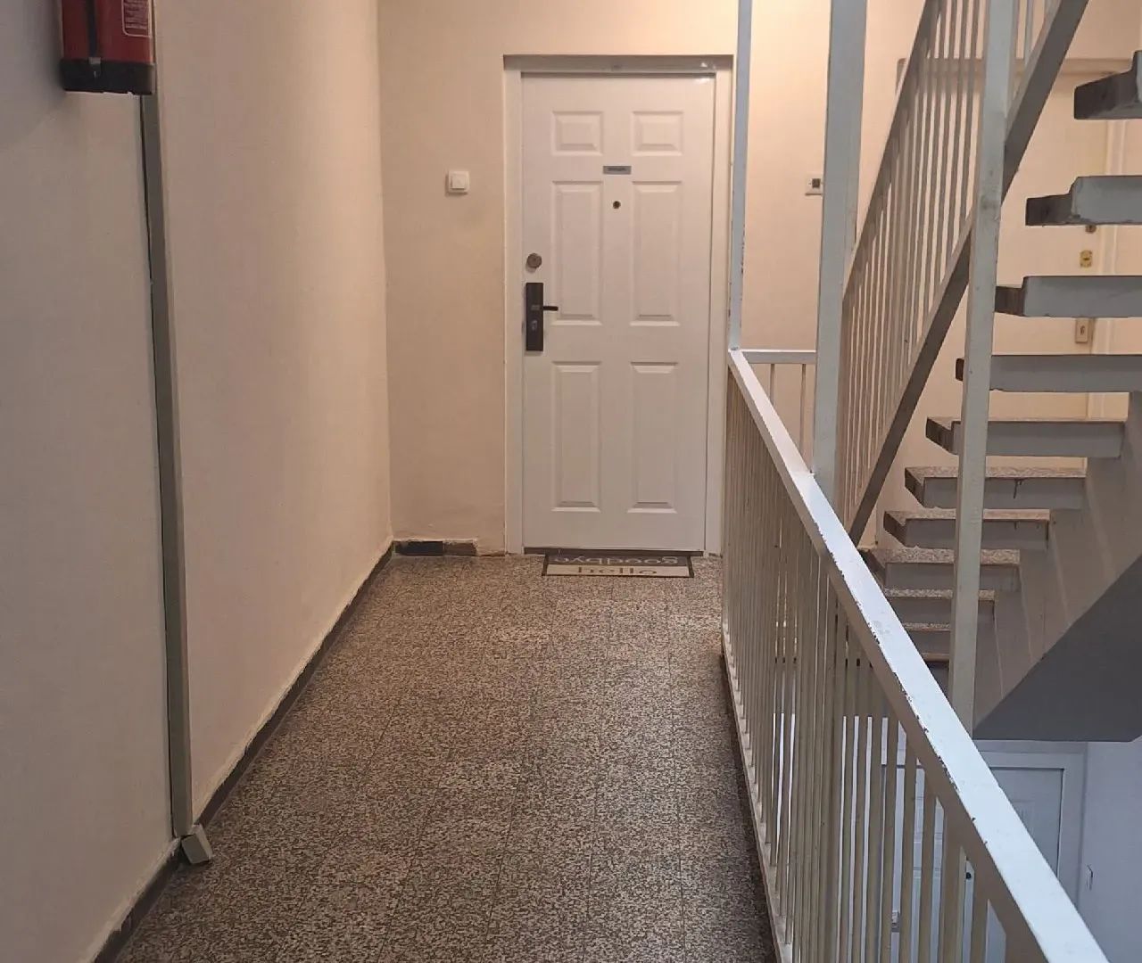 Prodaja, dvosoban stan, 67m², Kanarevo Brdo, Beograd