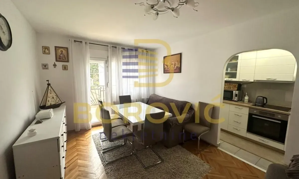 Izdavanje, trosoban stan, 106m², Brace Jerković, Voždovac Sve Podlokacije