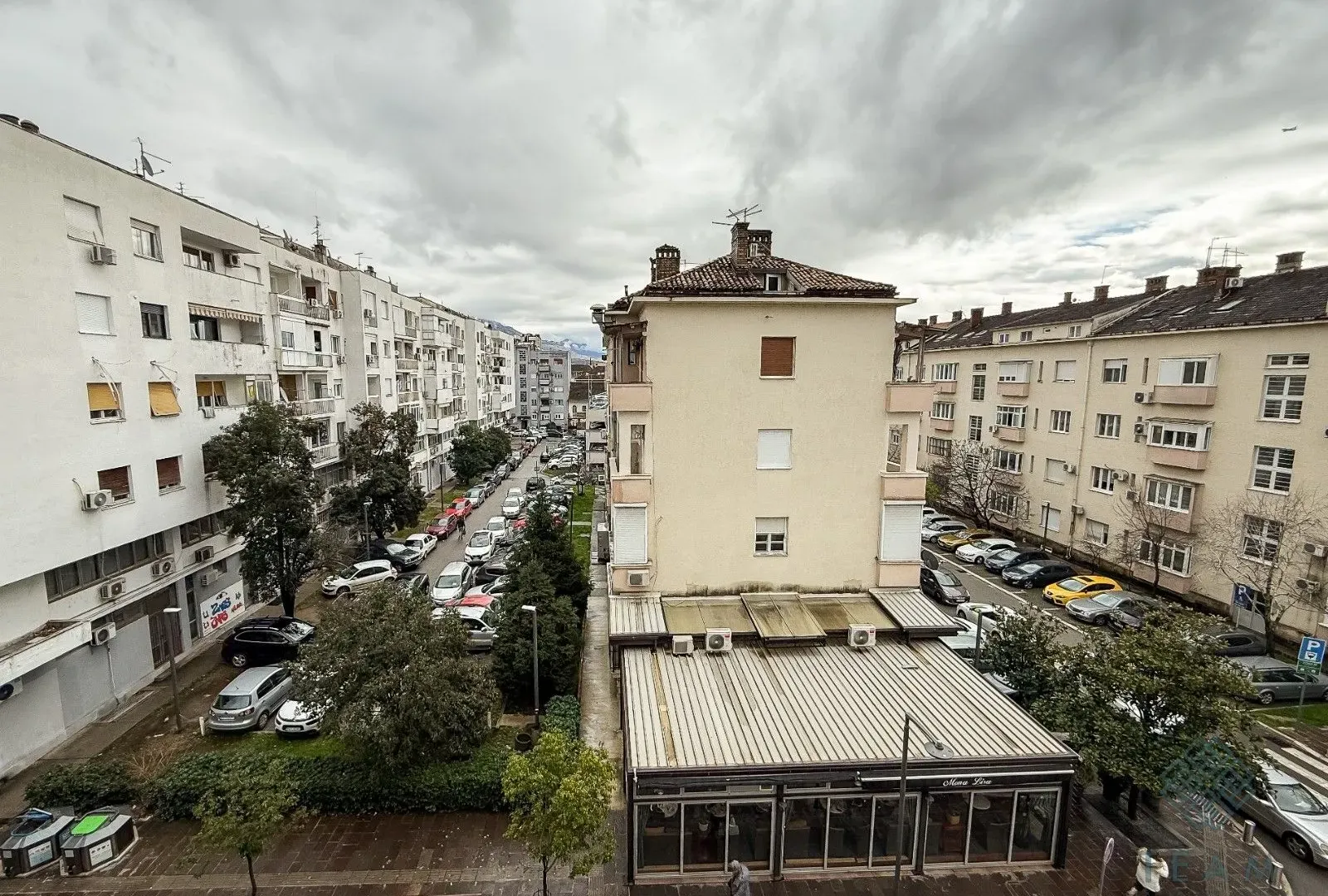 Prodaja, dvosoban stan, 90m², Centar, Podgorica