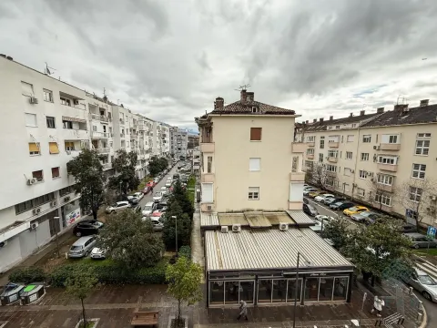 Prodaja, dvosoban stan, 90m², Centar, Podgorica - image 9