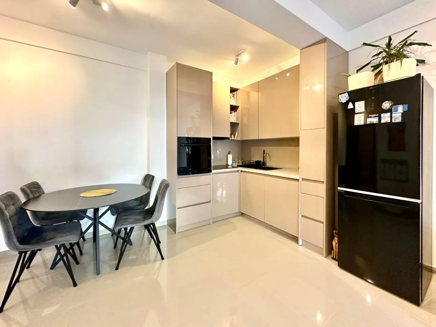 Sale, one bedroom apartment, 53m², Dobrota, Kotor