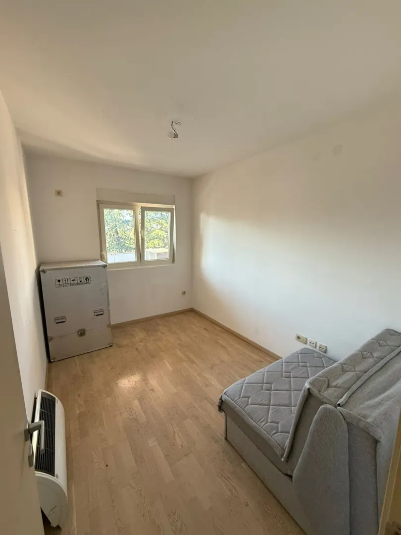Izdavanje, dvosoban stan, 68m², City Kvart, Podgorica