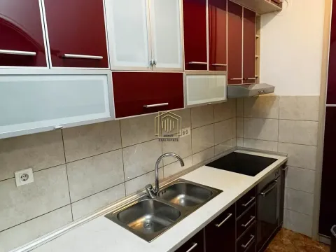 Izdavanje, dvosoban stan, 60m², Blok 9, Podgorica - image 2