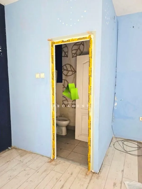 Izdavanje, poslovni prostor, 156m², Medijana, Niš