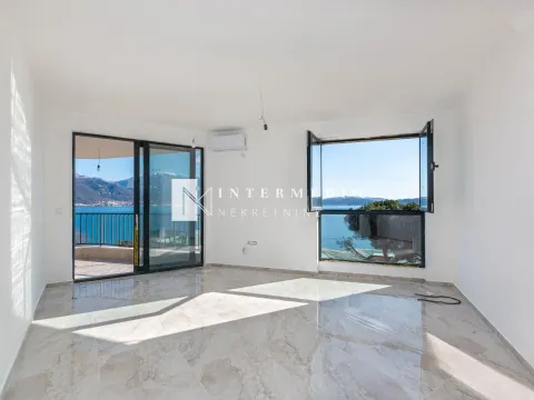 Sale, one bedroom apartment, 46m², Bijela, Herceg Novi - image 1