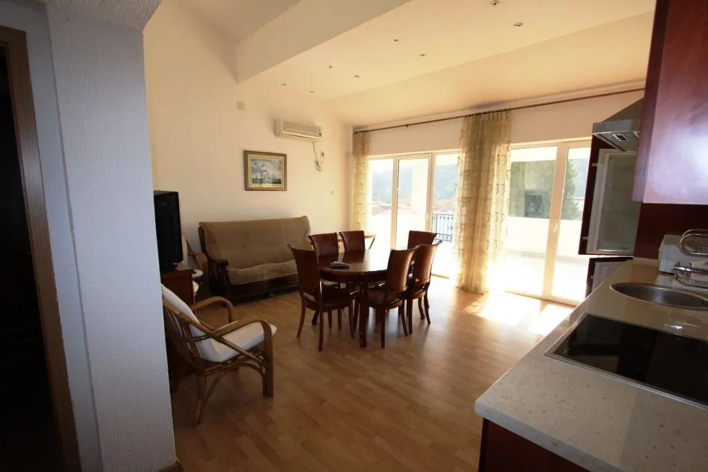 Prodaja, ugostiteljski objekat, 480m², Sutomore, Bar