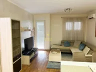 Izdavanje, dvosoban stan, 65m², City Kvart, Podgorica - image 1