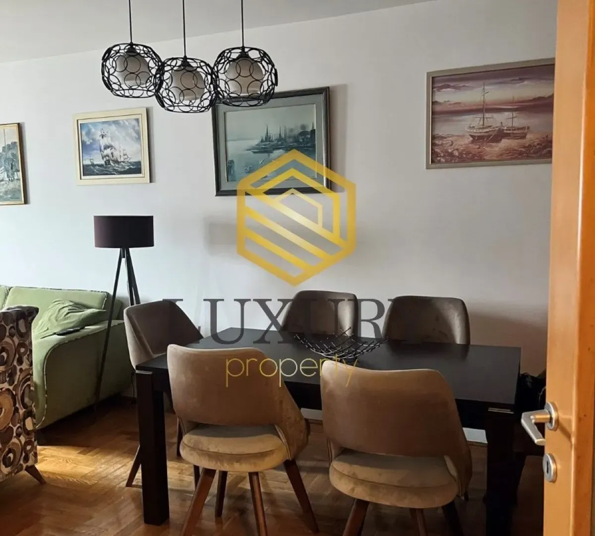 Prodaja, jednosoban stan, 70m², Stari Aerodrom, Podgorica