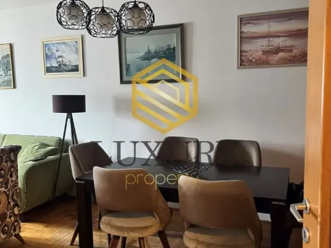 Prodaja, jednosoban stan, 70m², Stari Aerodrom, Podgorica - image 7