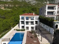 Sale, four bedroom apartment, 450m², Sveti Stefan, Budva - image 1
