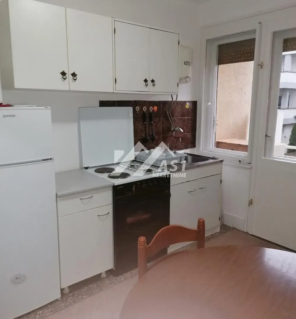 Izdavanje, dvosoban stan, 60m², Sajam, Novi Sad Sve Podlokacije
