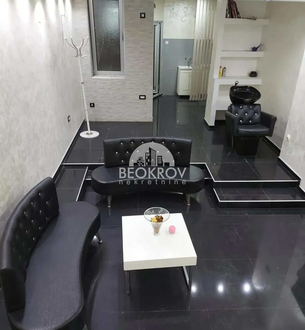 Izdavanje, poslovni prostor, 38m², Stari Grad, Beograd