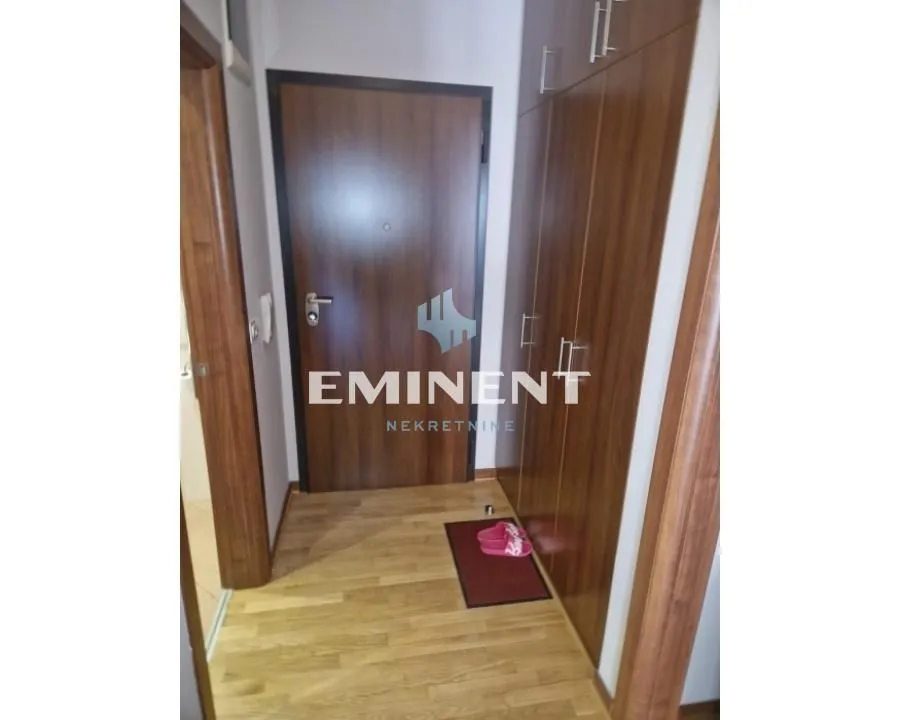 Rent, four bedroom apartment, 140m², Voždovačka Crkva, Voždovac Sve Podlokacije
