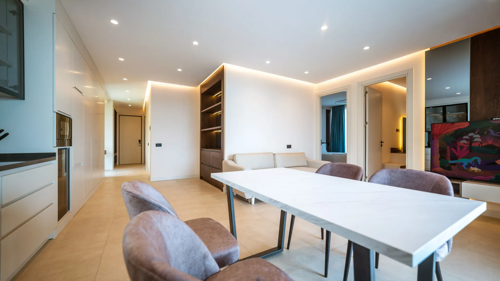 Sale, two bedroom apartment, 149m², Bečići, Budva