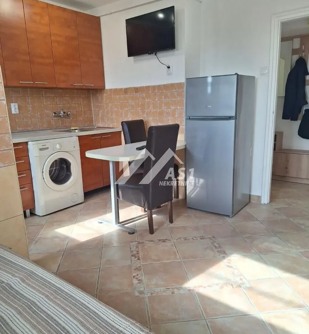 Izdavanje, jednosoban stan, 39m², Novi Sad Sve Podlokacije, Novi Sad