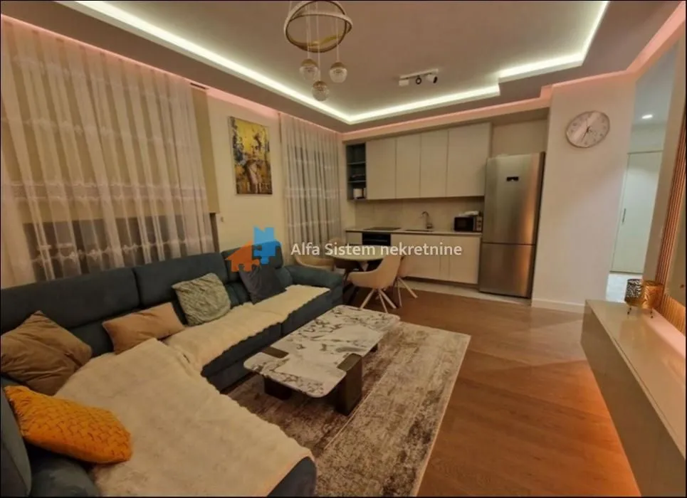 Rent, three bedroom apartment, 75m², Savski Venac, Beograd