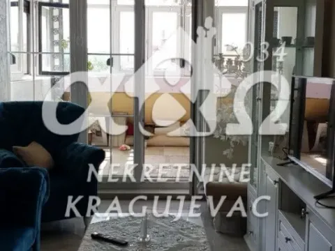 Rent, four bedroom apartment, 150m², Centar, Kragujevac - image 5