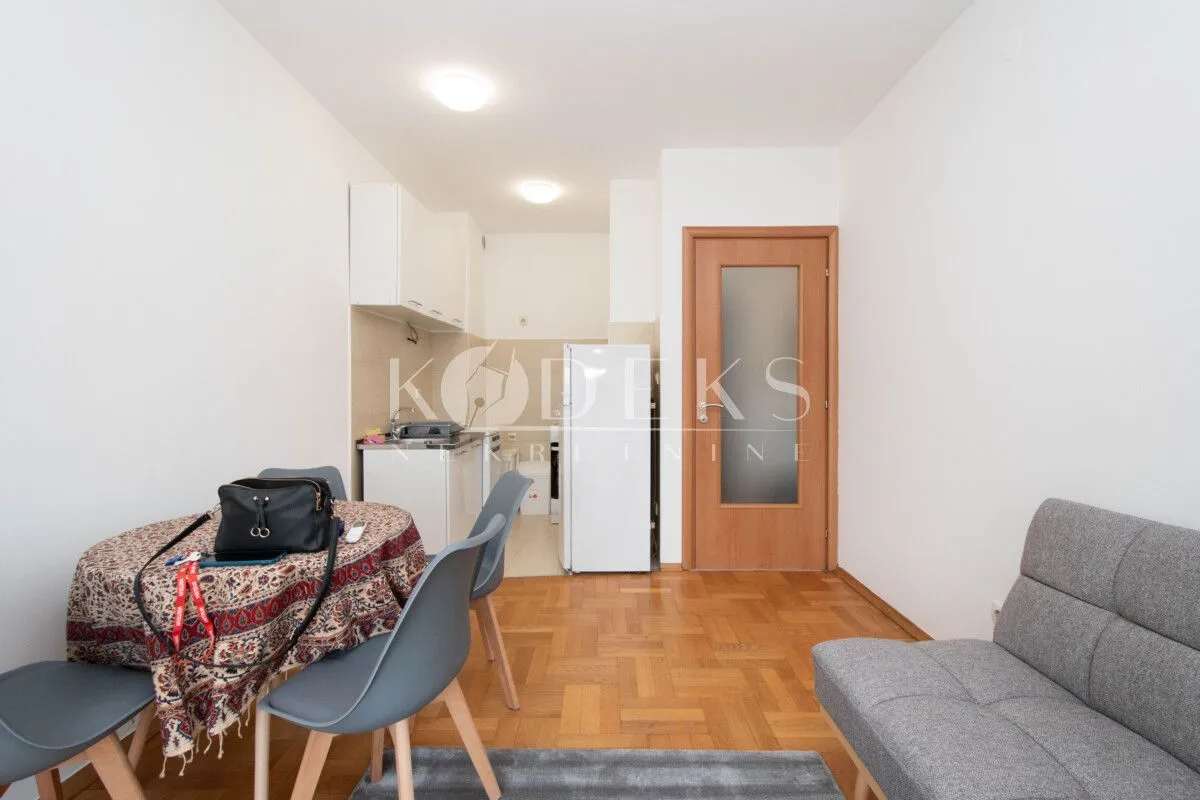 Rent, one bedroom apartment, 34m², Stari Aerodrom, Podgorica