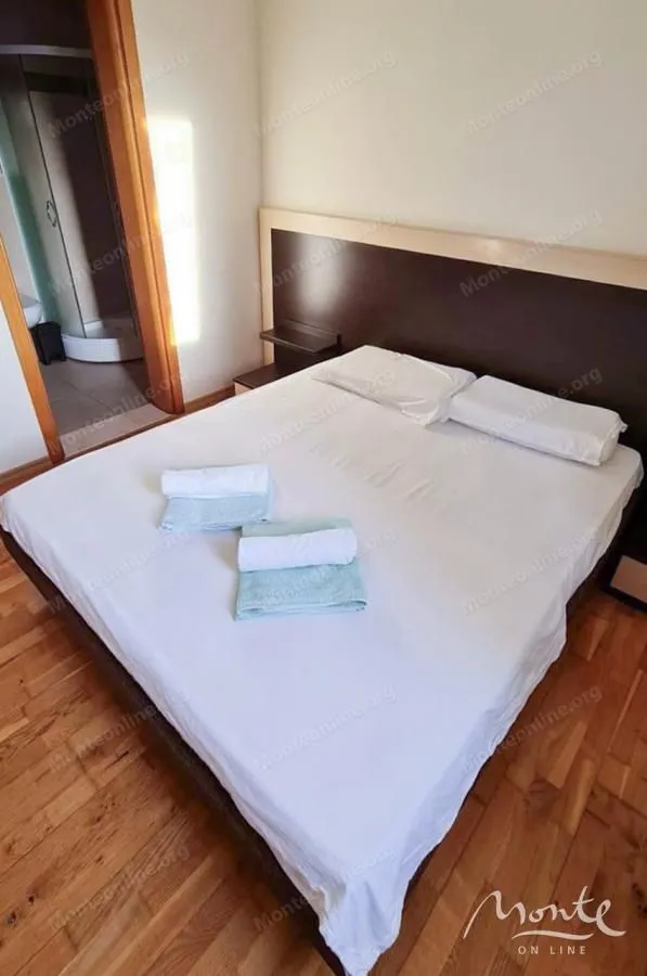Sale, two bedroom apartment, 75m², Pržno, Budva