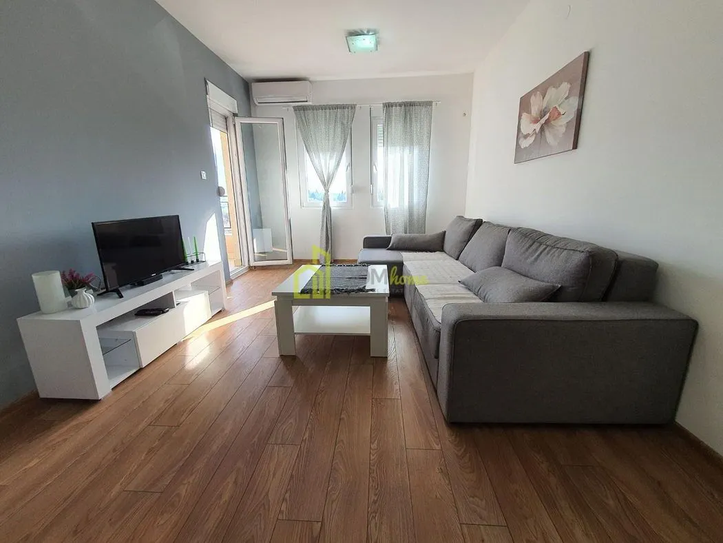 Izdavanje, dvosoban stan, 62m², City Kvart, Podgorica
