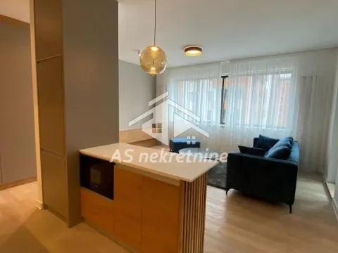 Izdavanje, trosoban stan, 86m², Novi Beograd Blok 67, Novi Beograd Sve Podlokacije - image 3