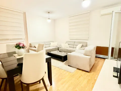 Rent, three bedroom apartment, 48m², Dalmatinska ulica, Podgorica - image 9