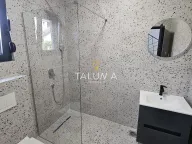 Izdavanje, kuća, 150m², Donja Gorica, Podgorica - image 11