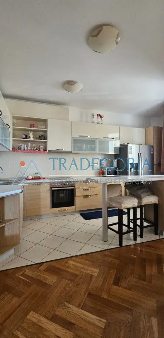 Prodaja, jednosoban stan, 85m², Bar, Crna Gora