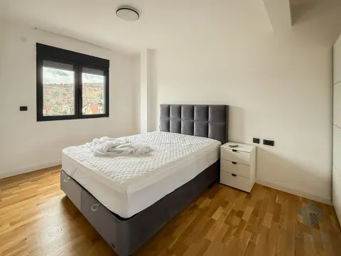 Rent, three bedroom apartment, 130m², Dalmatinska ulica, Podgorica - image 10