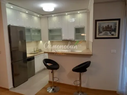 Izdavanje, trosoban stan, 75m², Palilulska Pijaca, Palilula Sve Podlokacije - image 4