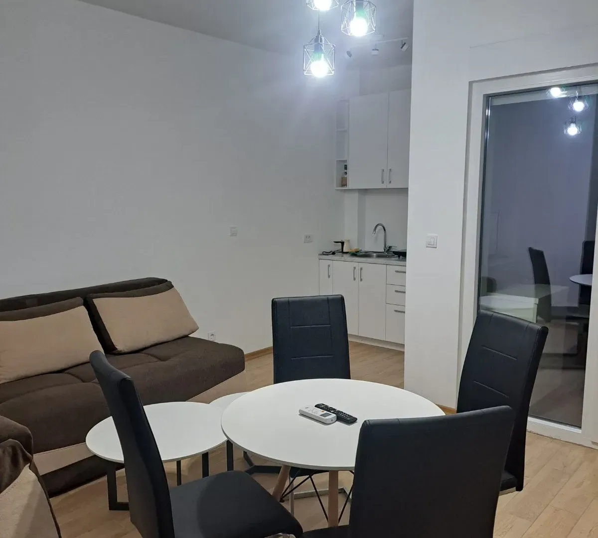 Izdavanje, stan, 30m², Budva, Crna Gora