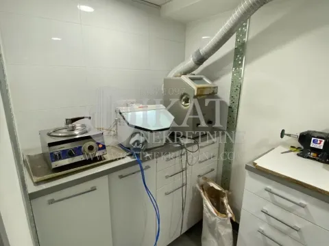 Prodaja, jednosoban stan, 66m², Vračar Hram, Vračar Sve Podlokacije - image 6