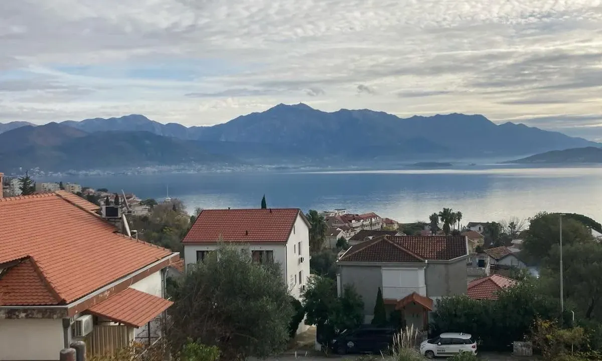 Prodaja, jednosoban stan, 30m², Đenovići, Herceg Novi