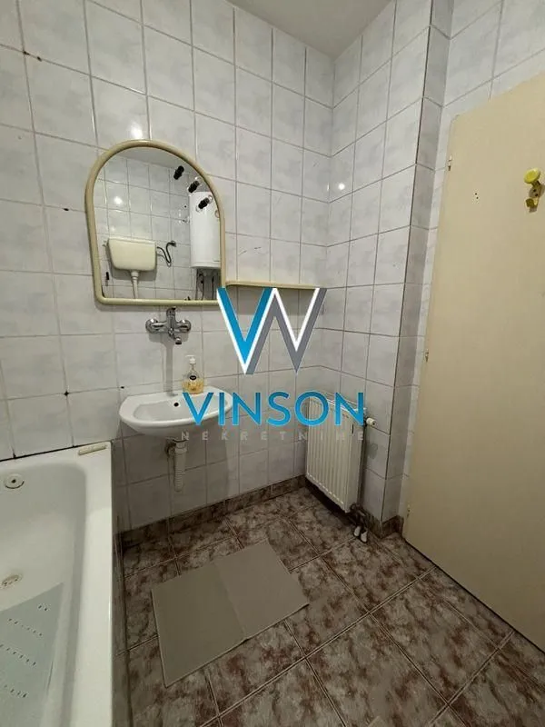 Rent, office space, 40m², Socijalno, Novi Sad Sve Podlokacije