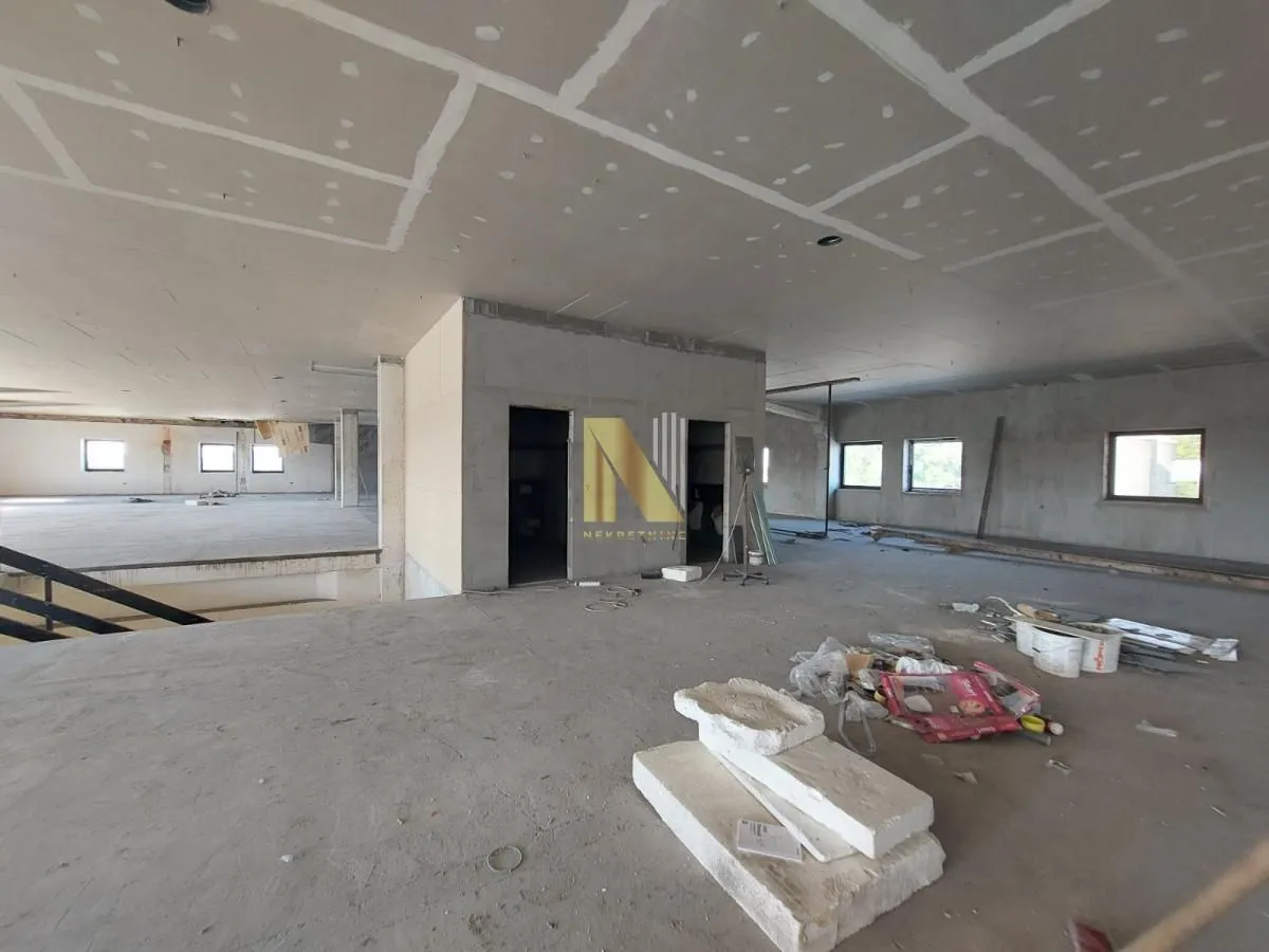 Rent, office space, 2000m², Klisa, Novi Sad Sve Podlokacije