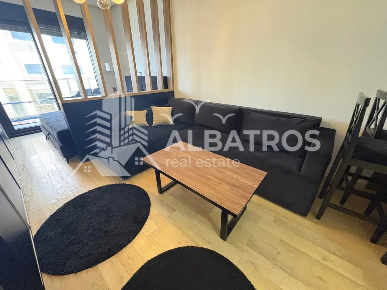 Izdavanje, jednosoban stan, 36m², Soho City, Bar