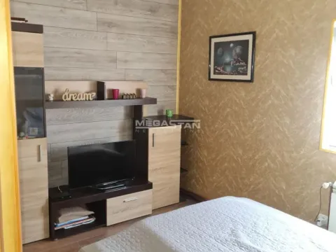 Prodaja, četvorosoban stan, 77m², Borča 1, Borča Sve Podlokacije - image 6