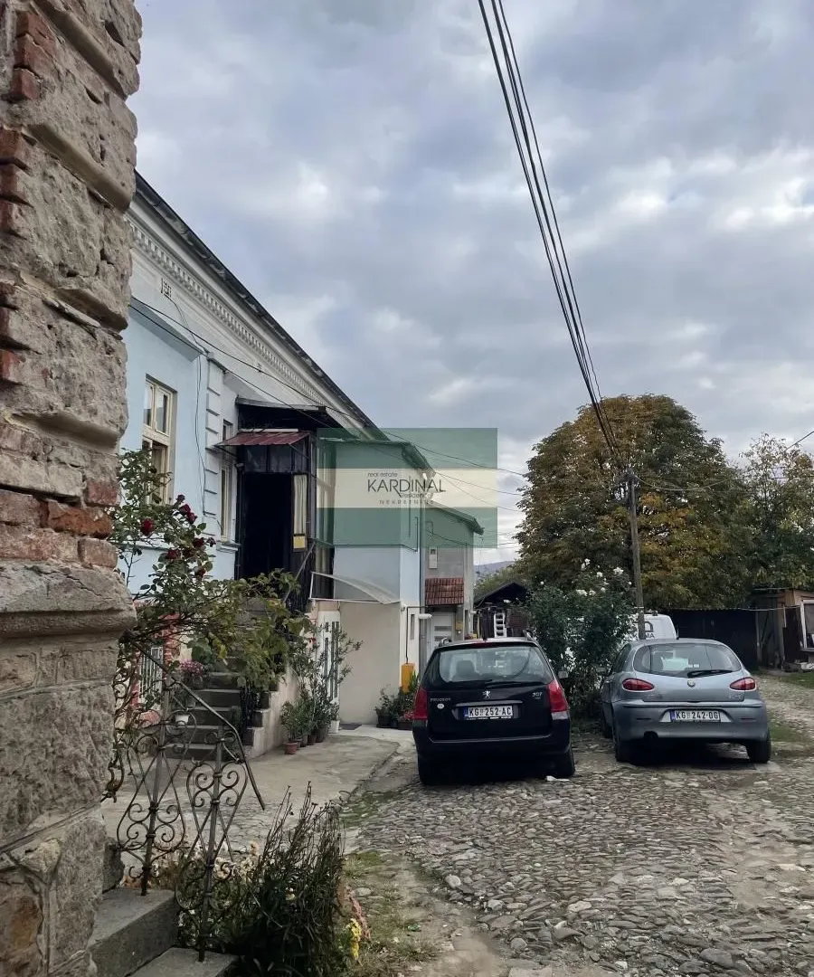 Prodaja, dvosoban stan, 57m², Mala vaga, Kragujevac